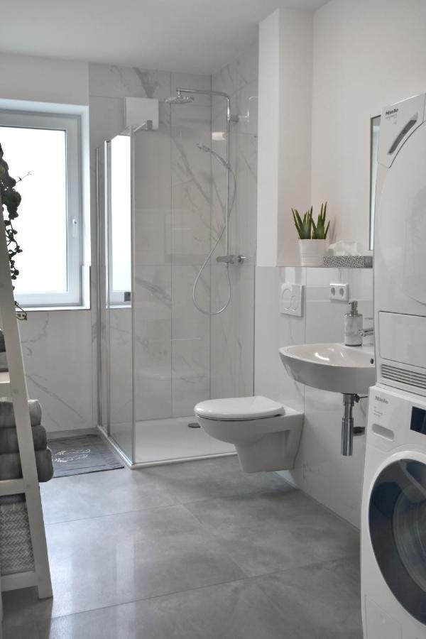 Appartement Familienfreundliche Neubauwohnung Mit Terrasse