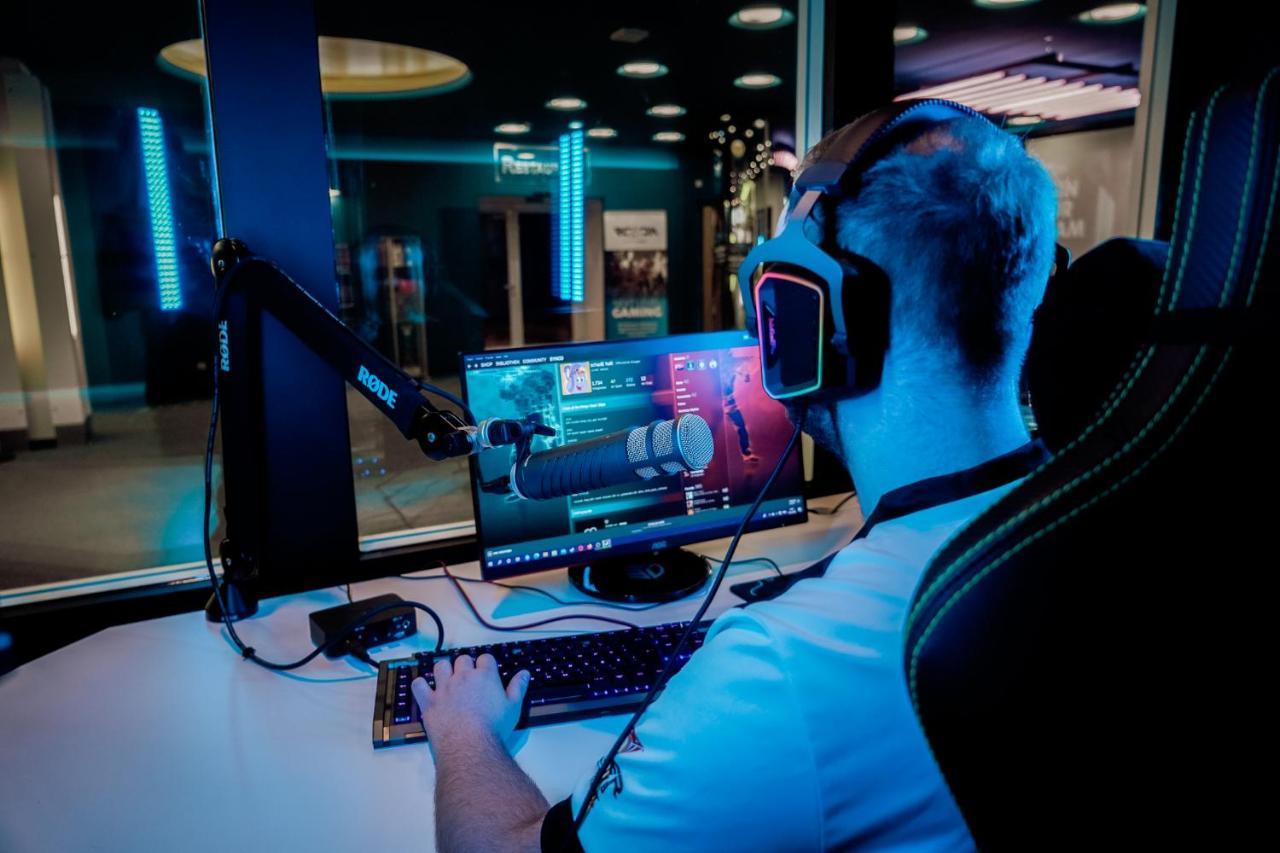 Rcadia Gaming House Bed & Breakfast Hamburg