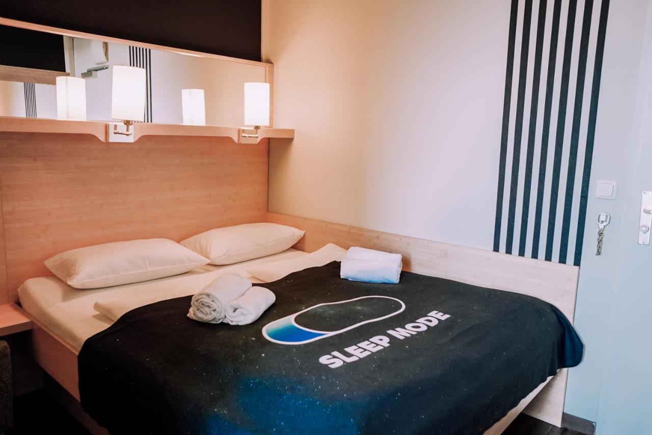 Rcadia Gaming House Bed & Breakfast