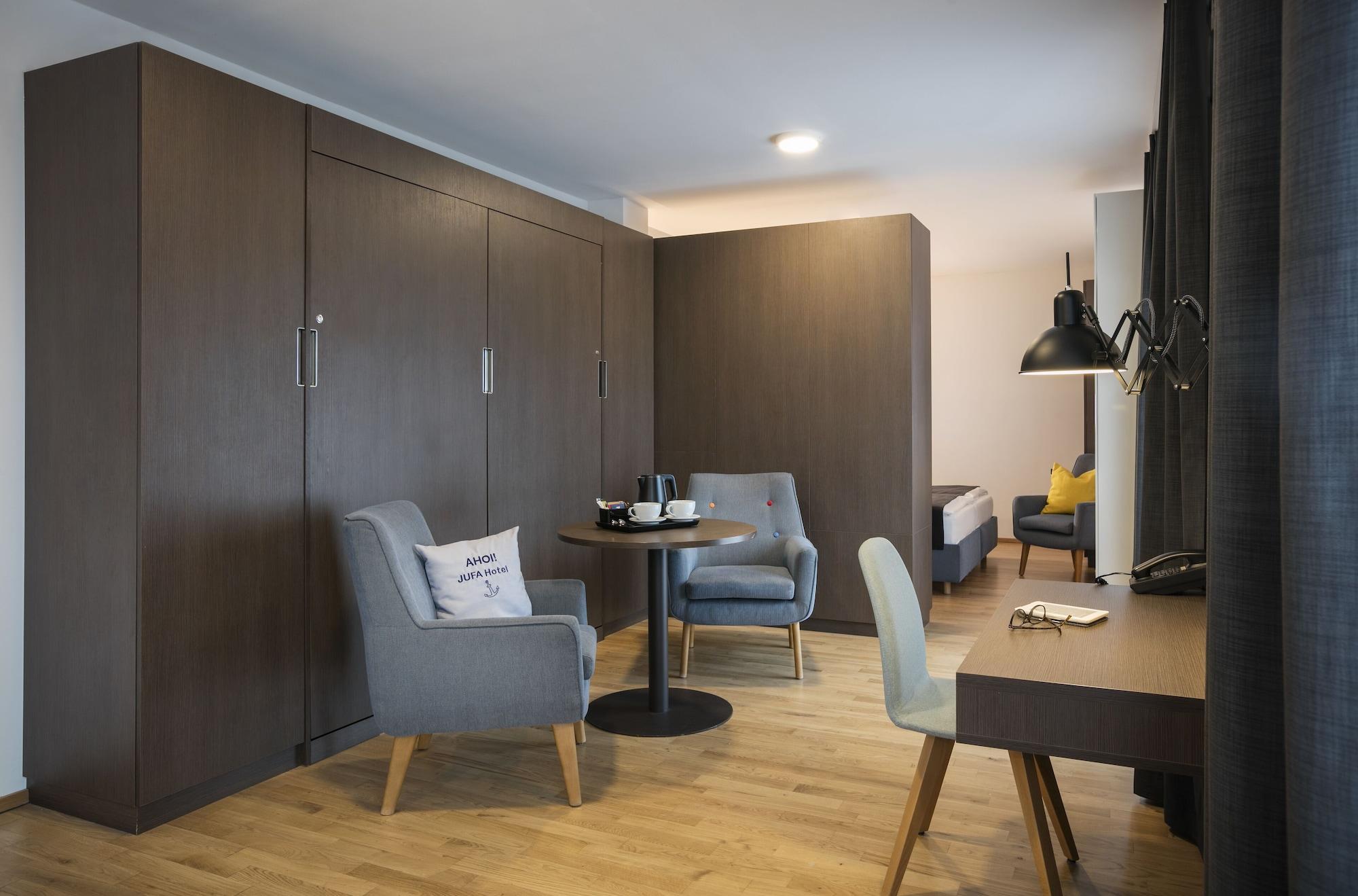 Jufa Hafencity 4*