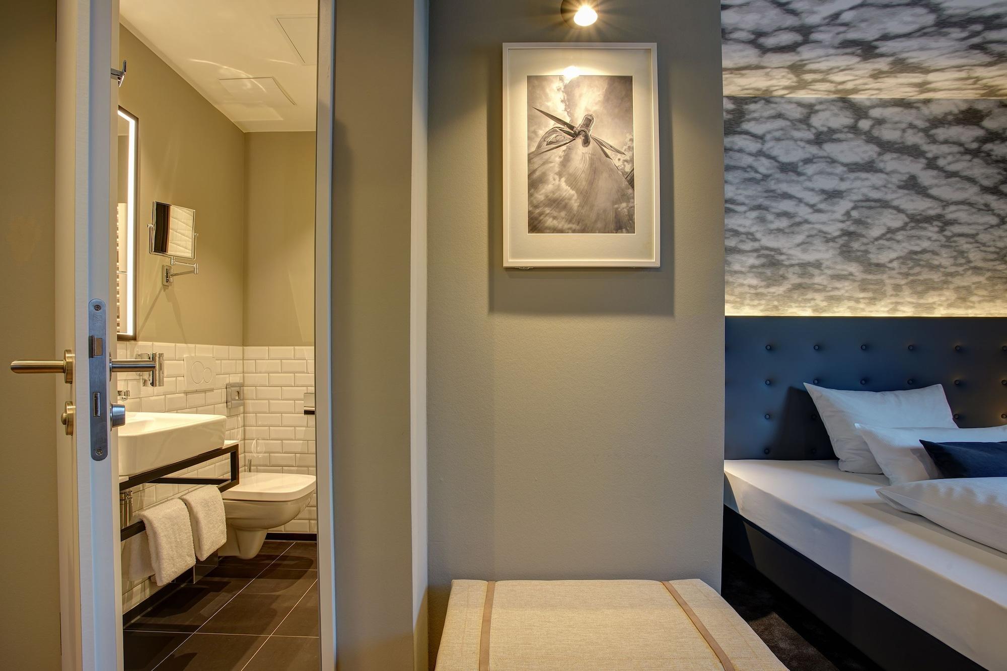 Boutique 125 Airport By Ina