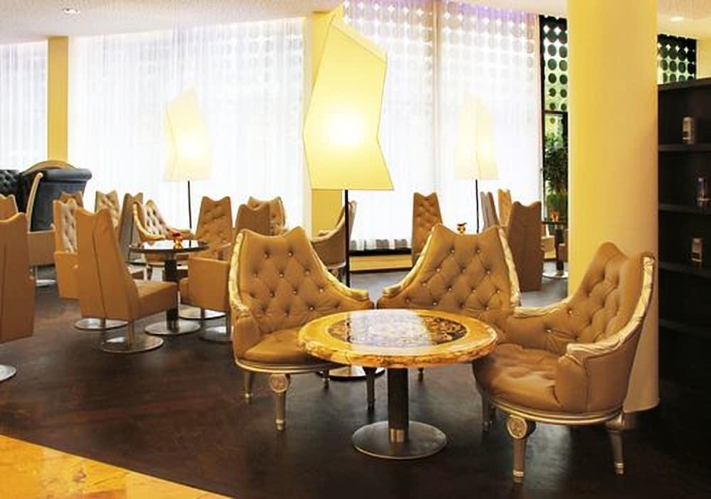 Arcotel Onyx Hotel