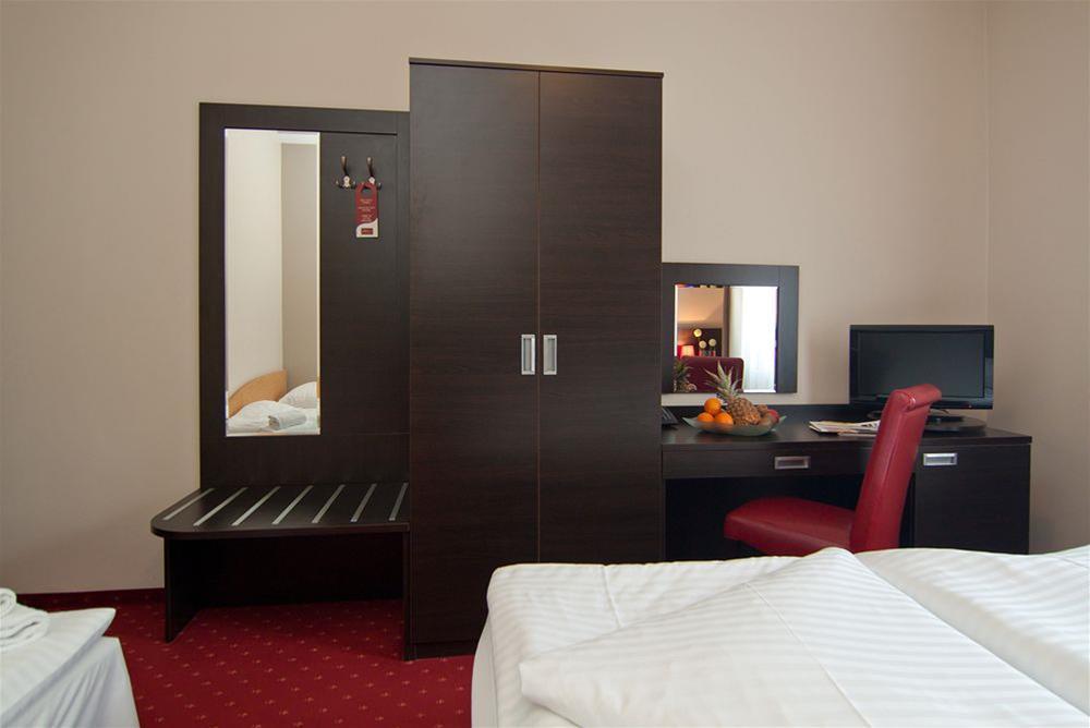 Hotel Savoy 3*