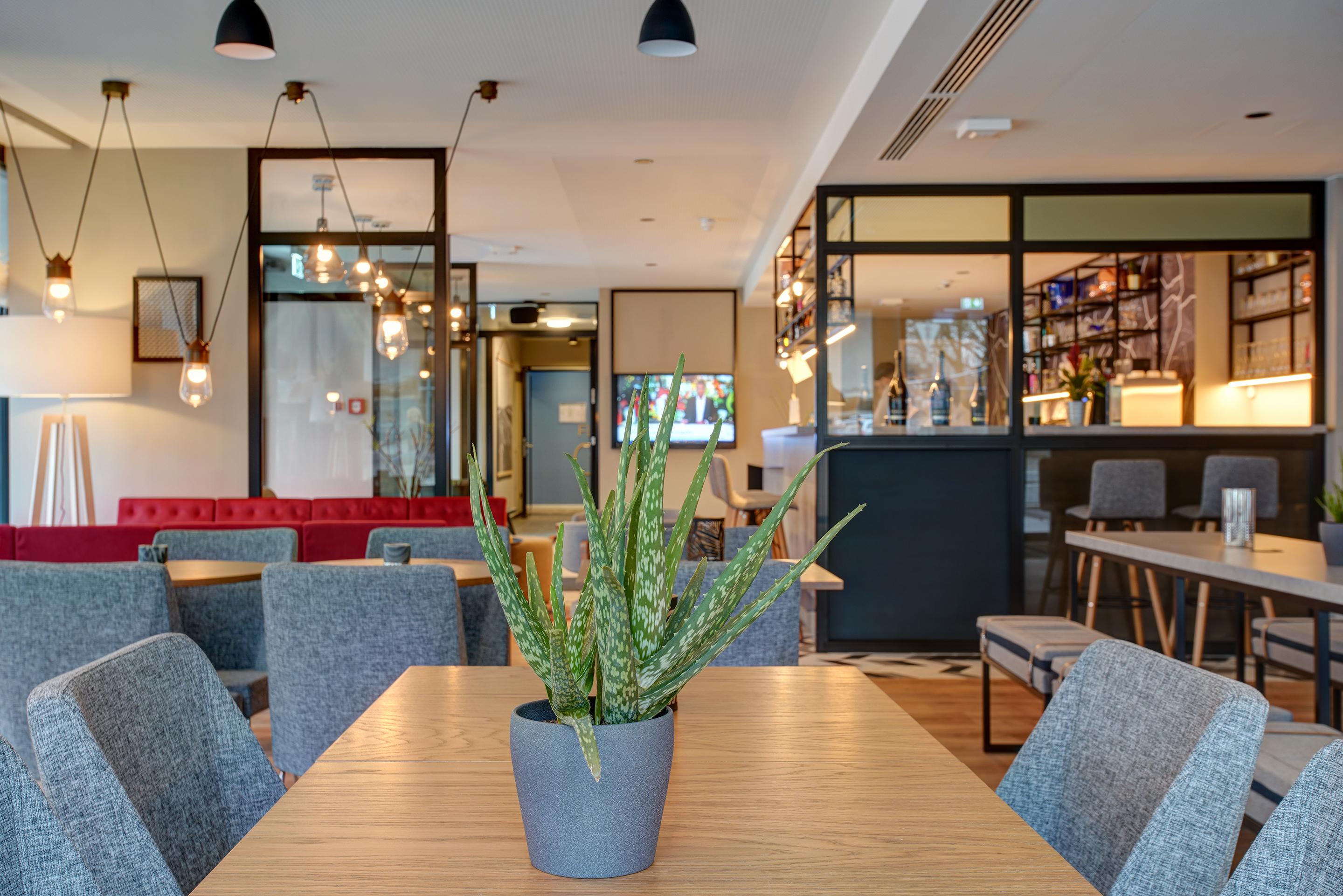 Hotel Boutique 125 Airport By Ina 4*