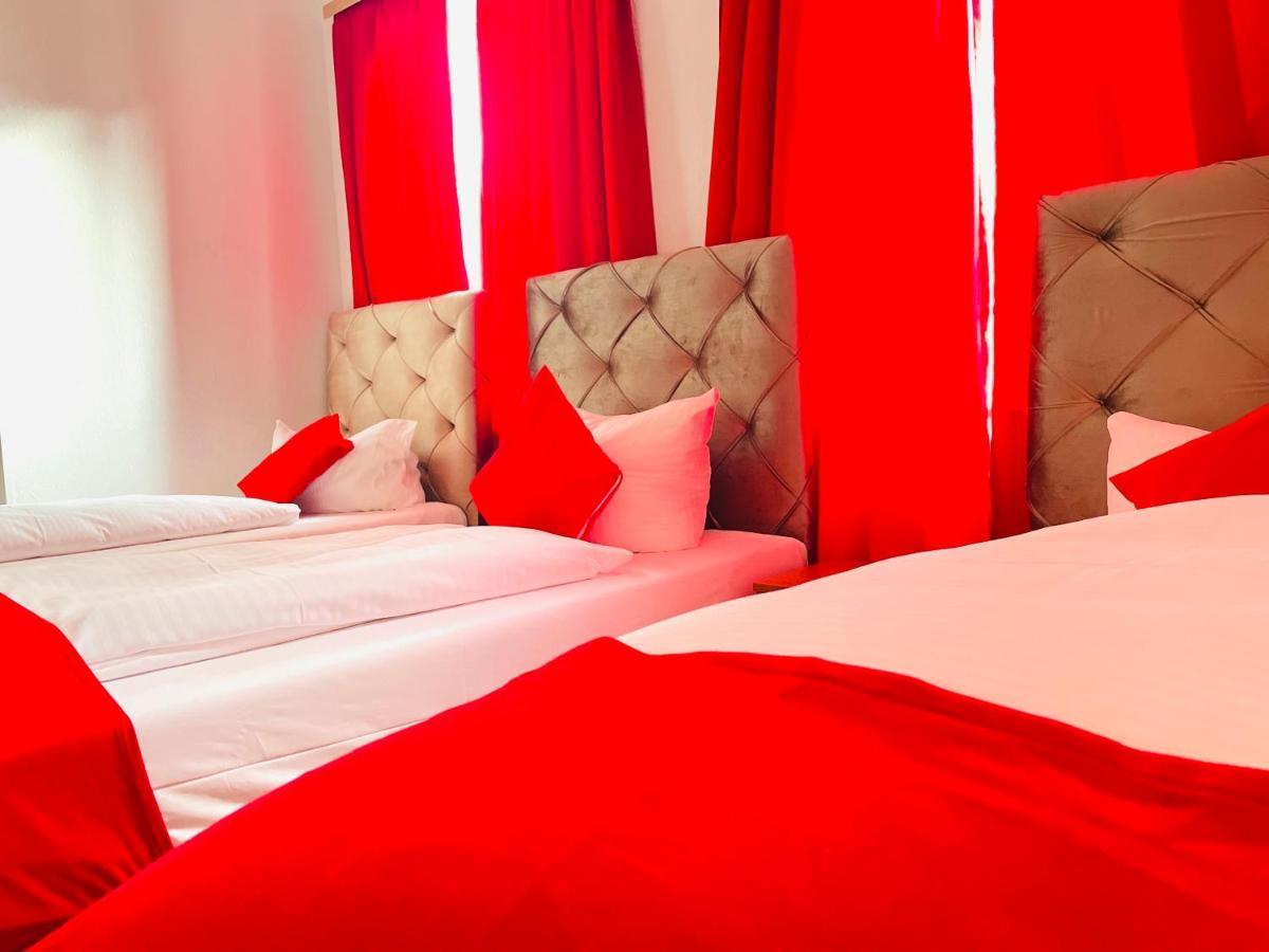 Hotel STORY Hamburg 2*