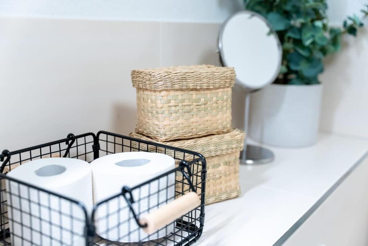 Four Bedroom In Urban Location Appartement *