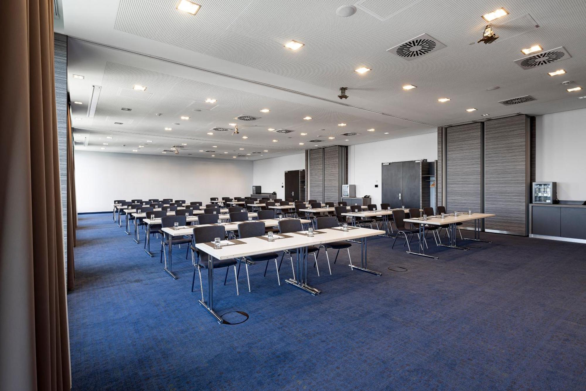 Intercityhotel Dammtor-messe Hotel