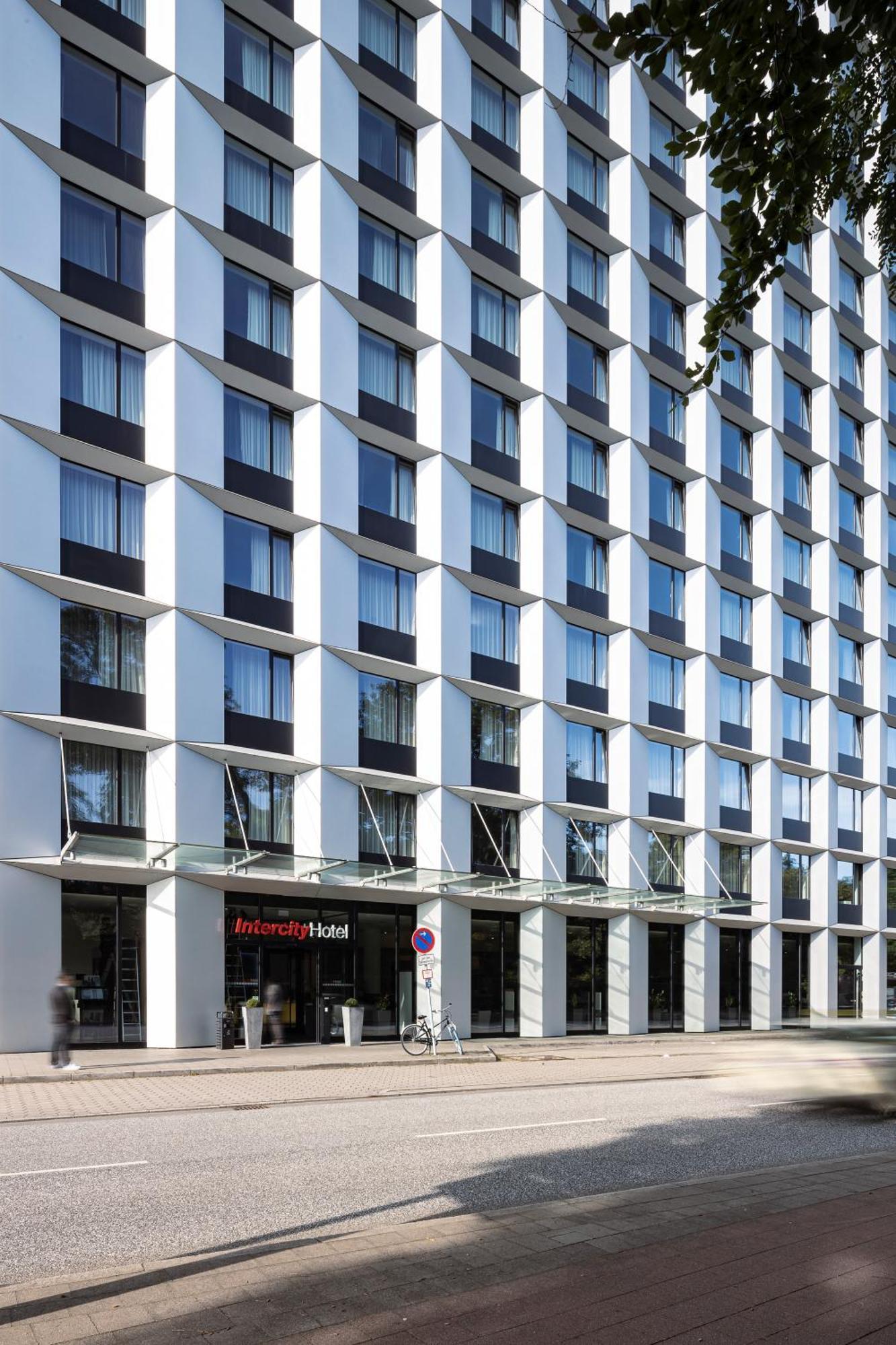 Intercityhotel Dammtor-messe Hotel 4*