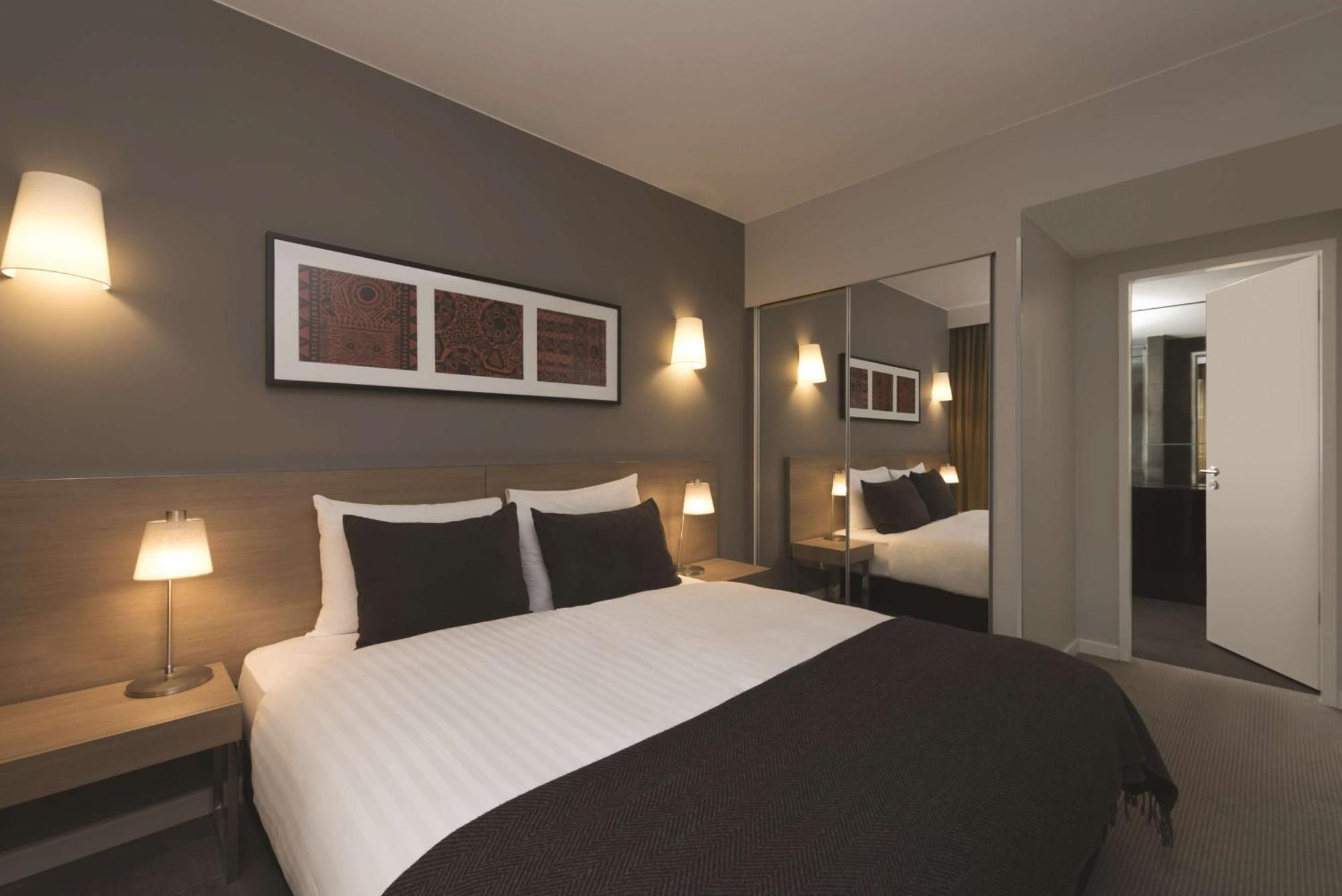 Adina Michel Aparthotel 4*
