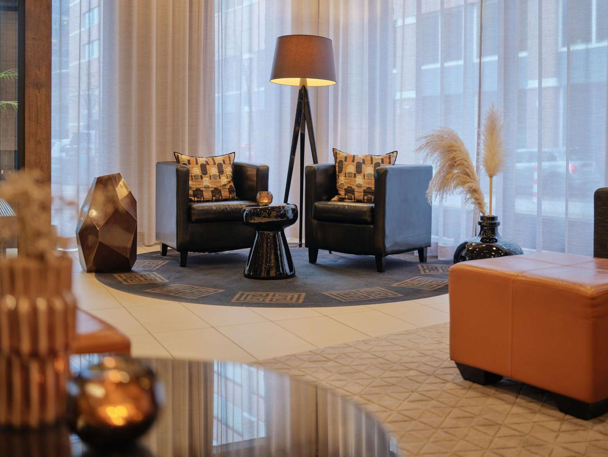 Adina Michel Aparthotel 4*