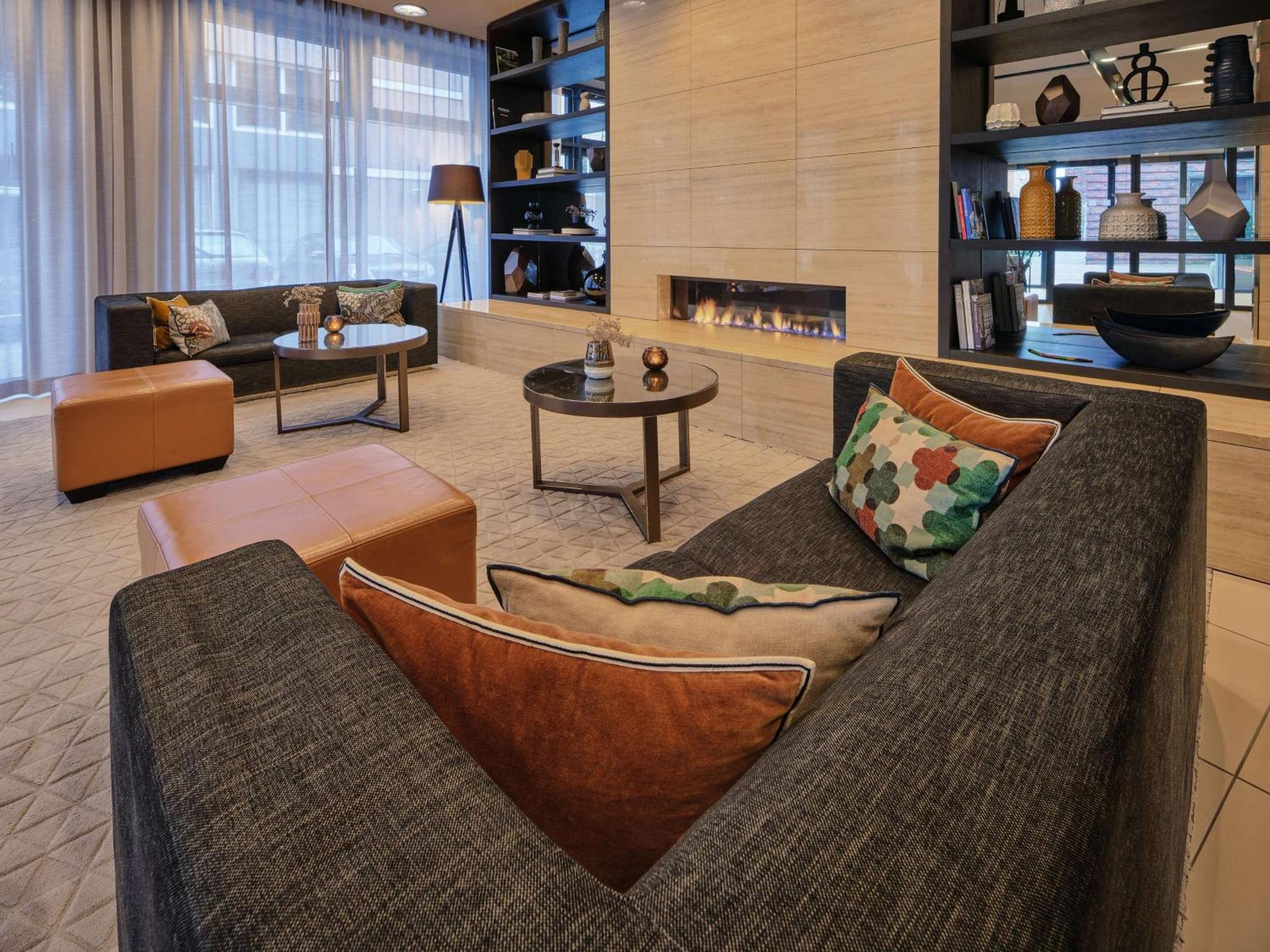 Adina Michel Aparthotel 4*