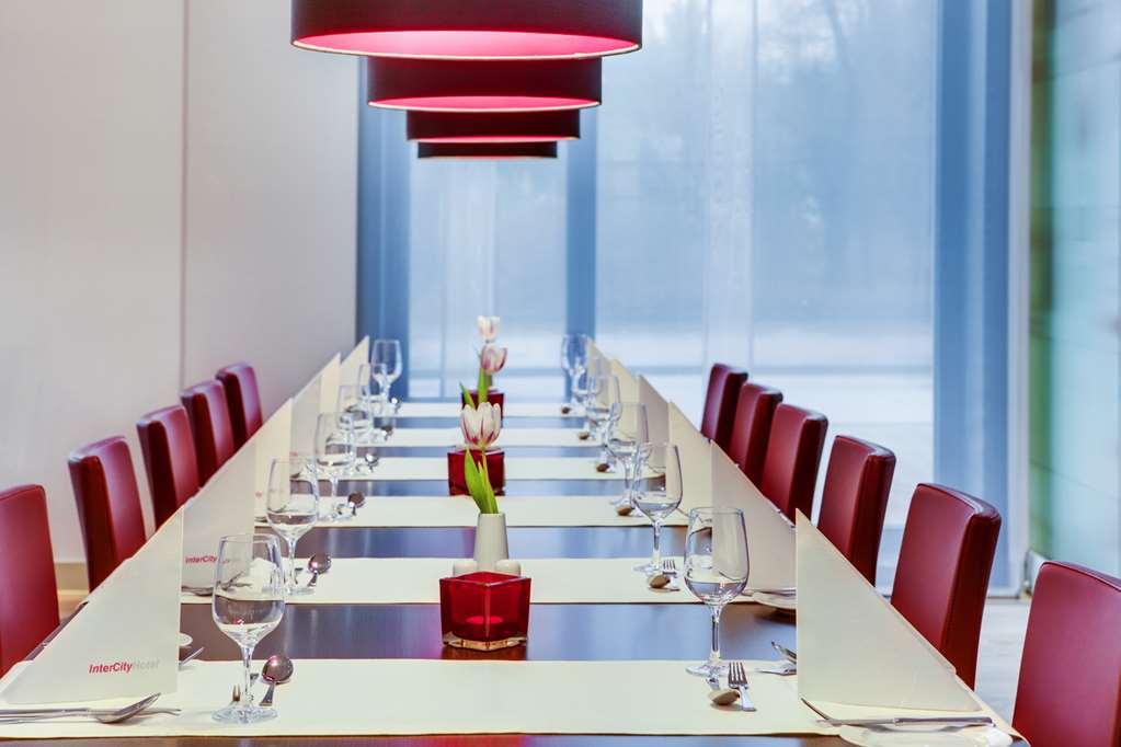 Intercityhotel Dammtor-messe 4* Hamburg