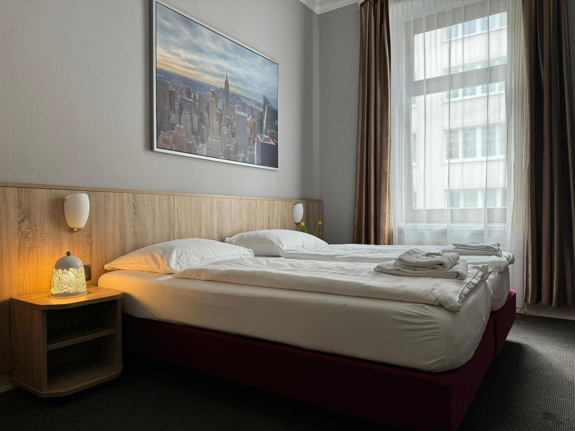 Hotel Kieler Hof Am Hauptbahnhof - Station