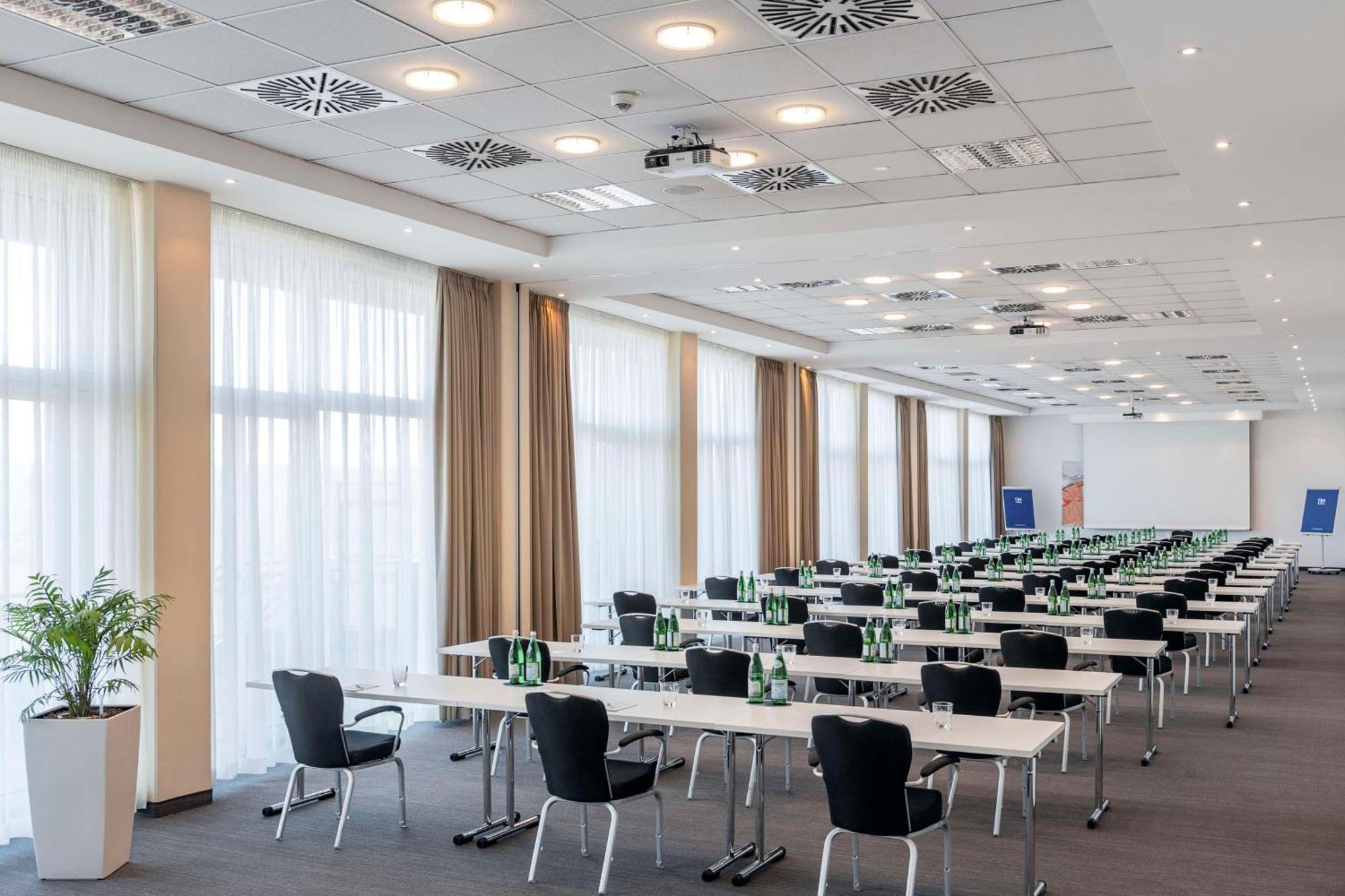 Hotel Nh Horner Rennbahn 4*