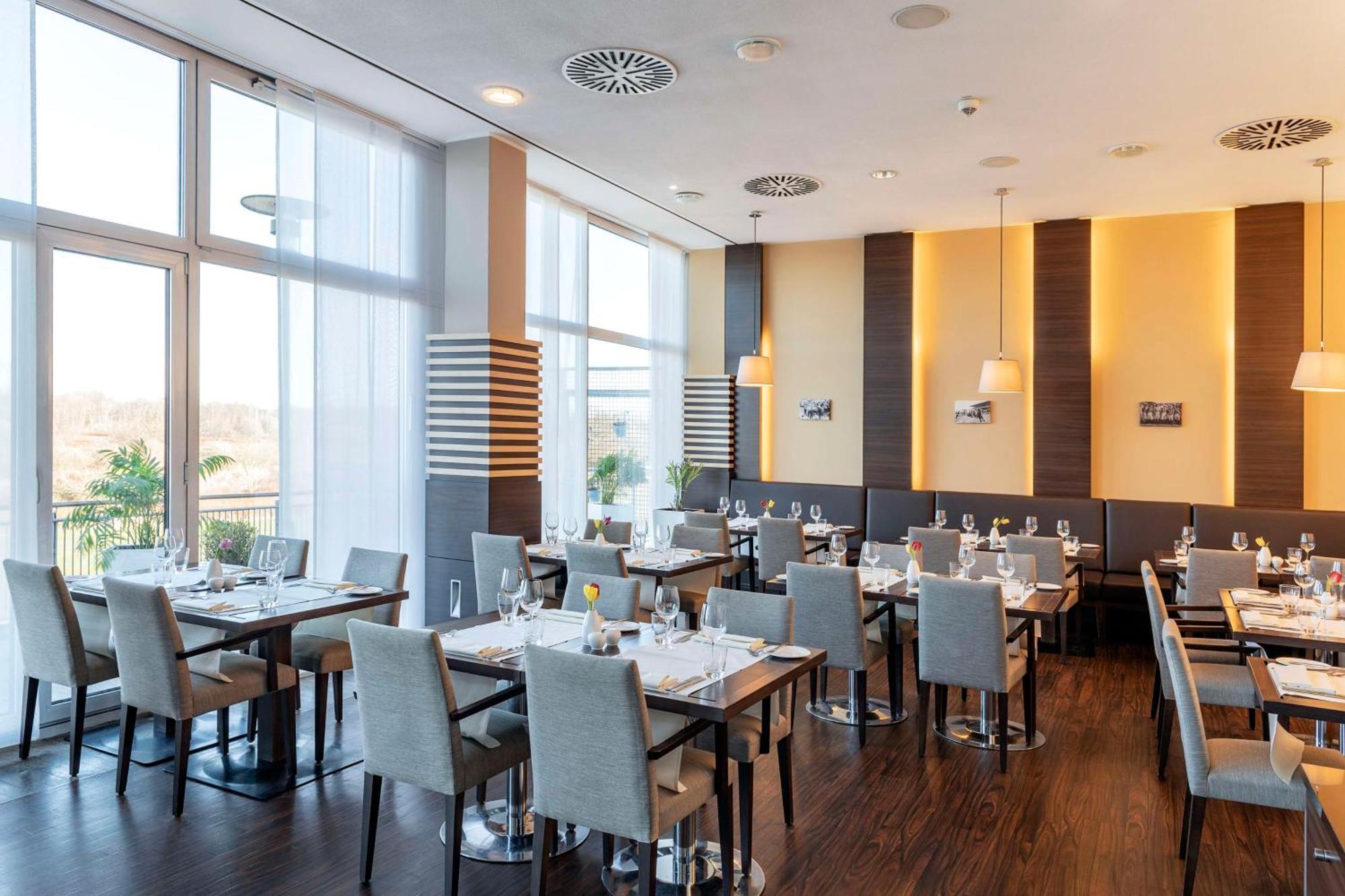 Hotel Nh Horner Rennbahn 4*