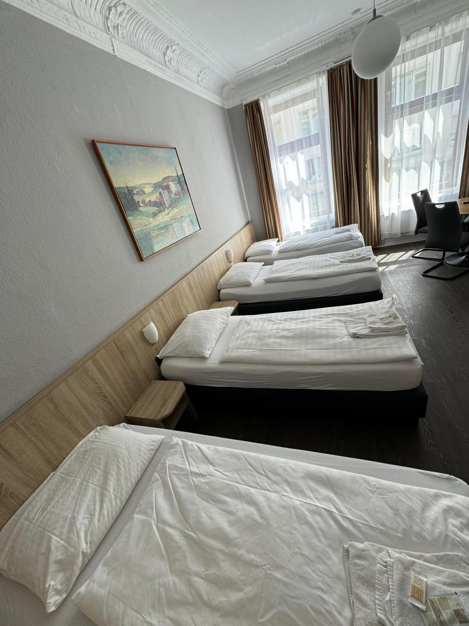Hotel Kieler Hof Am Hauptbahnhof - Station