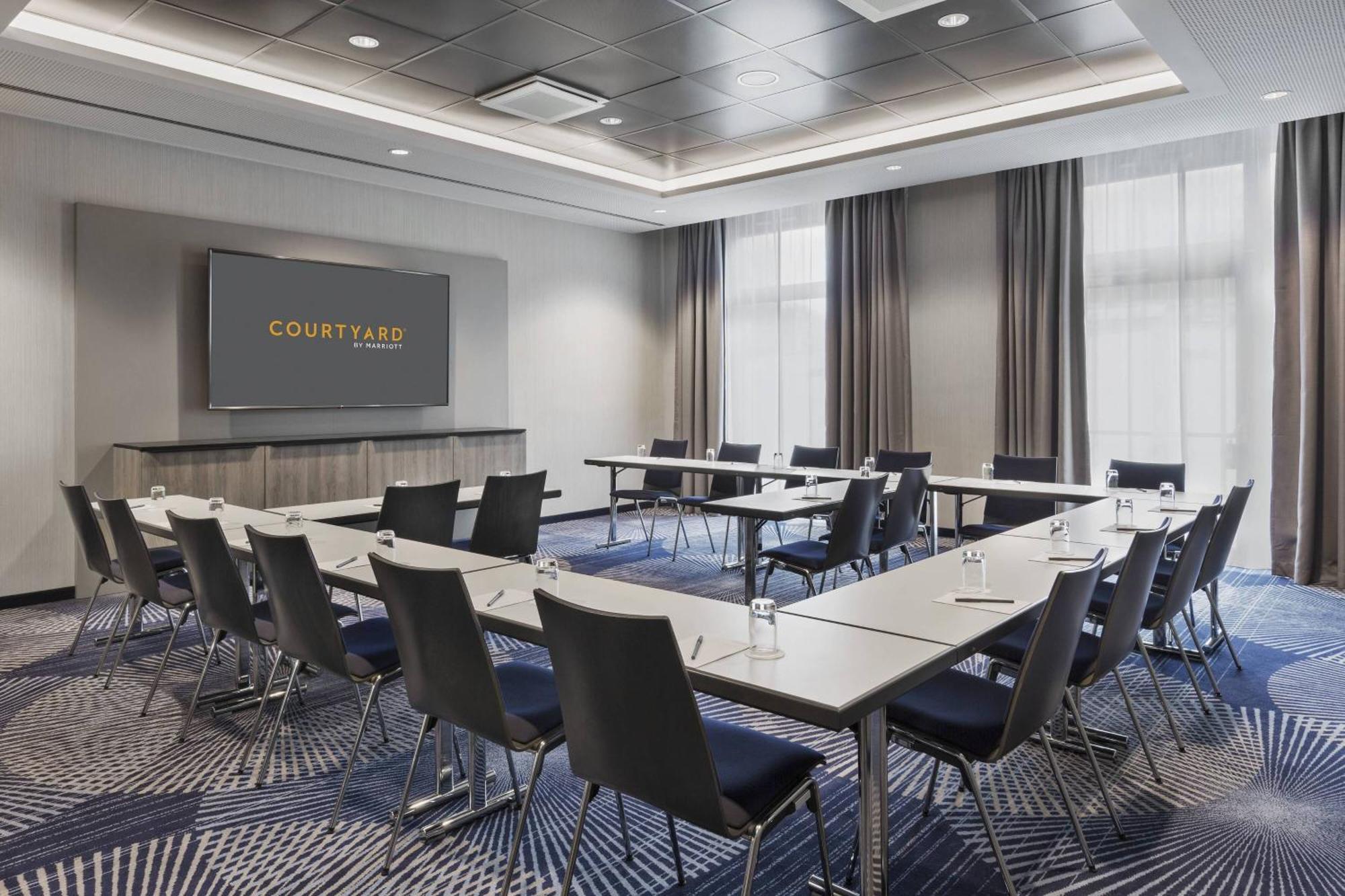 Hotel Courtyard By Marriott Hamburg-Harburg