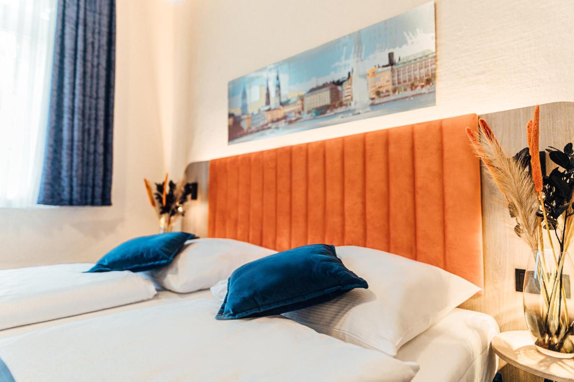 Hotel Commerz Hamburg 2*