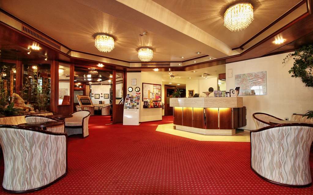 Hotel Senator 4*