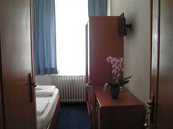 Hotel Elbe 3*