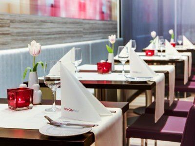 Intercityhotel Dammtor-messe Hotel 4*