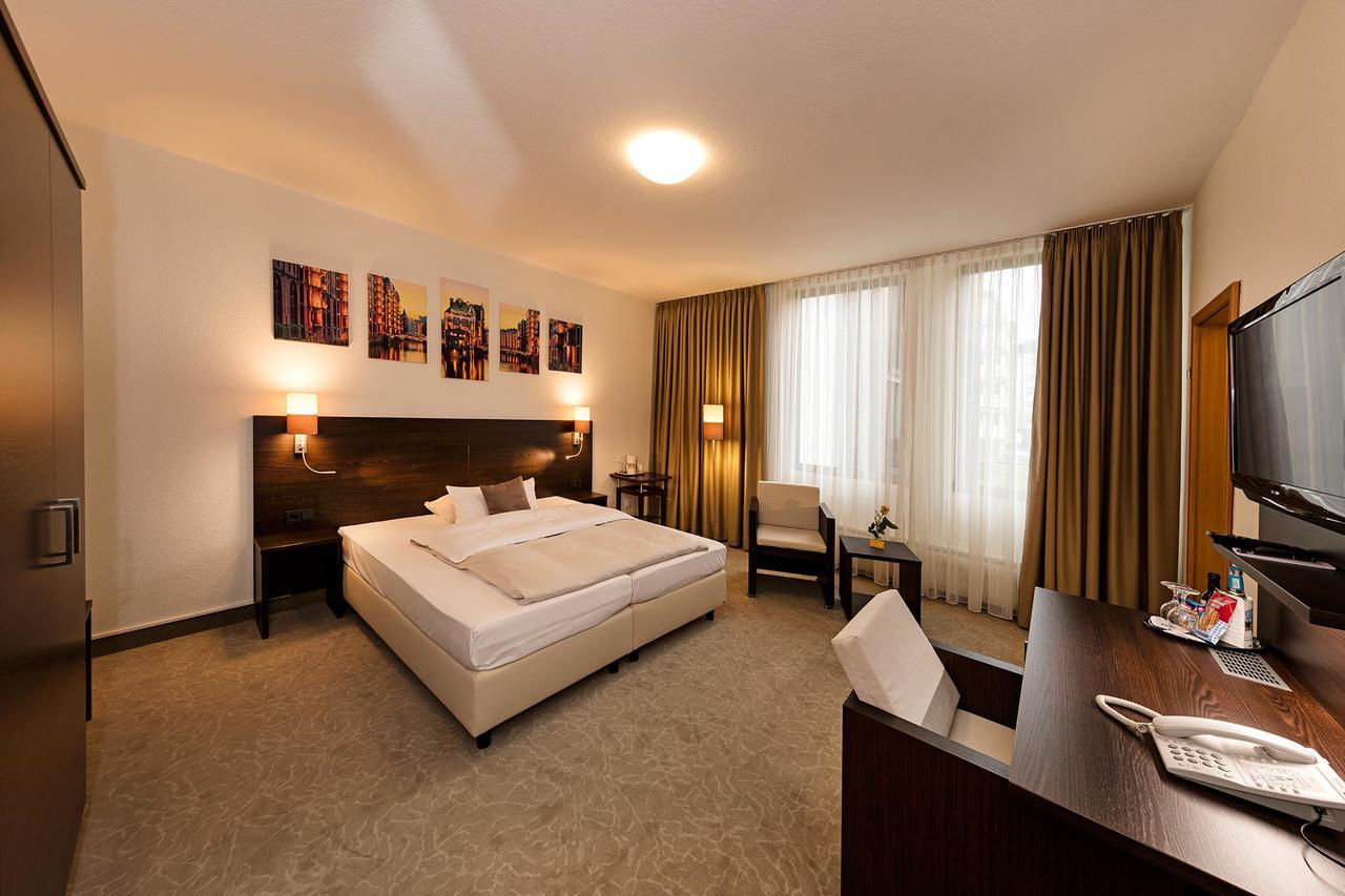 Cristobal Hotel