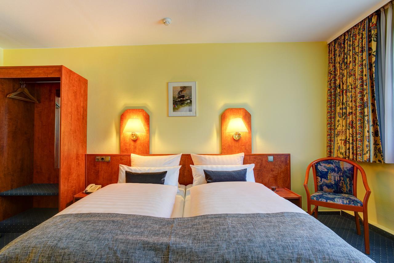Elbinsel Hotel 3*