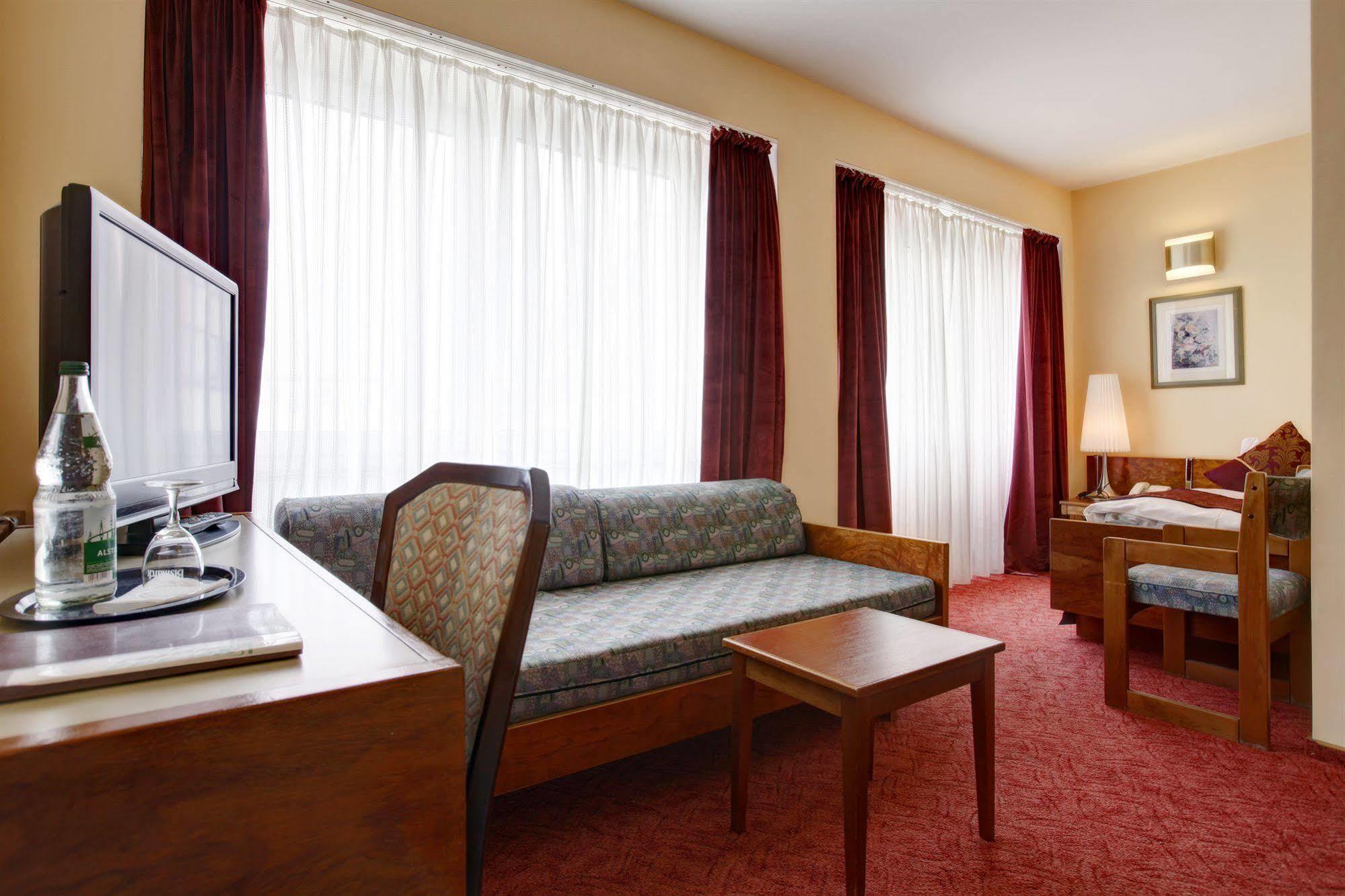 Nevada Hotel