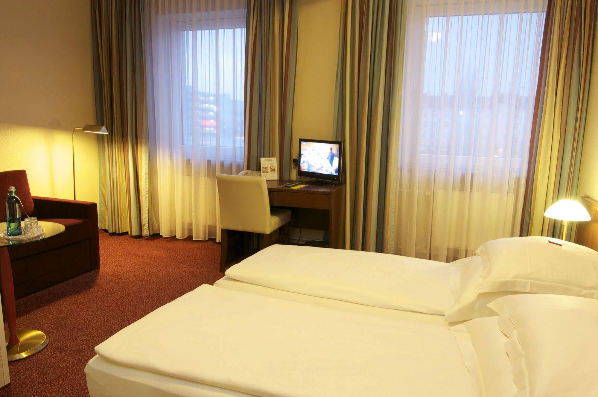 Hotel Central Hamburg 2*