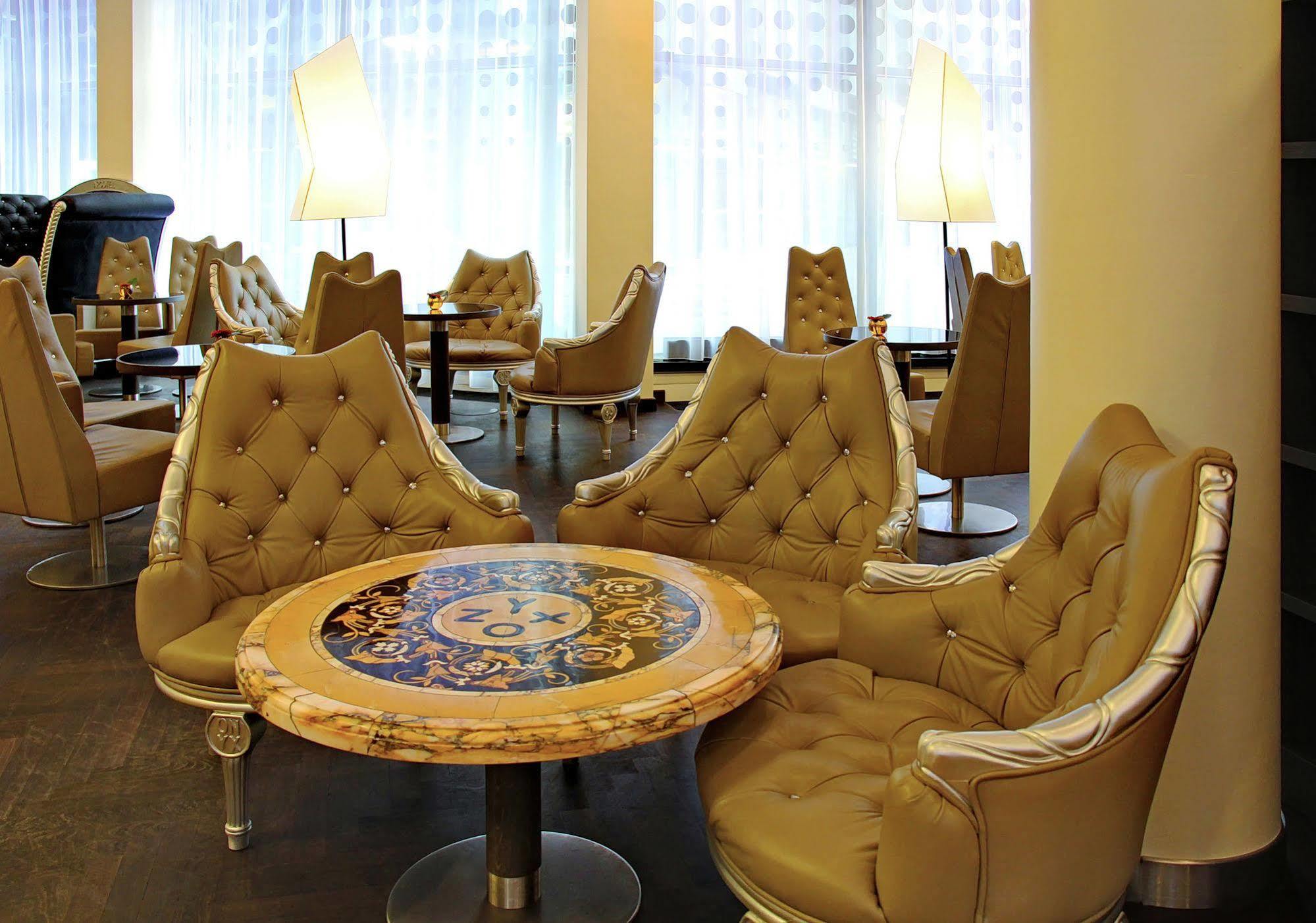 Hotel Arcotel Onyx