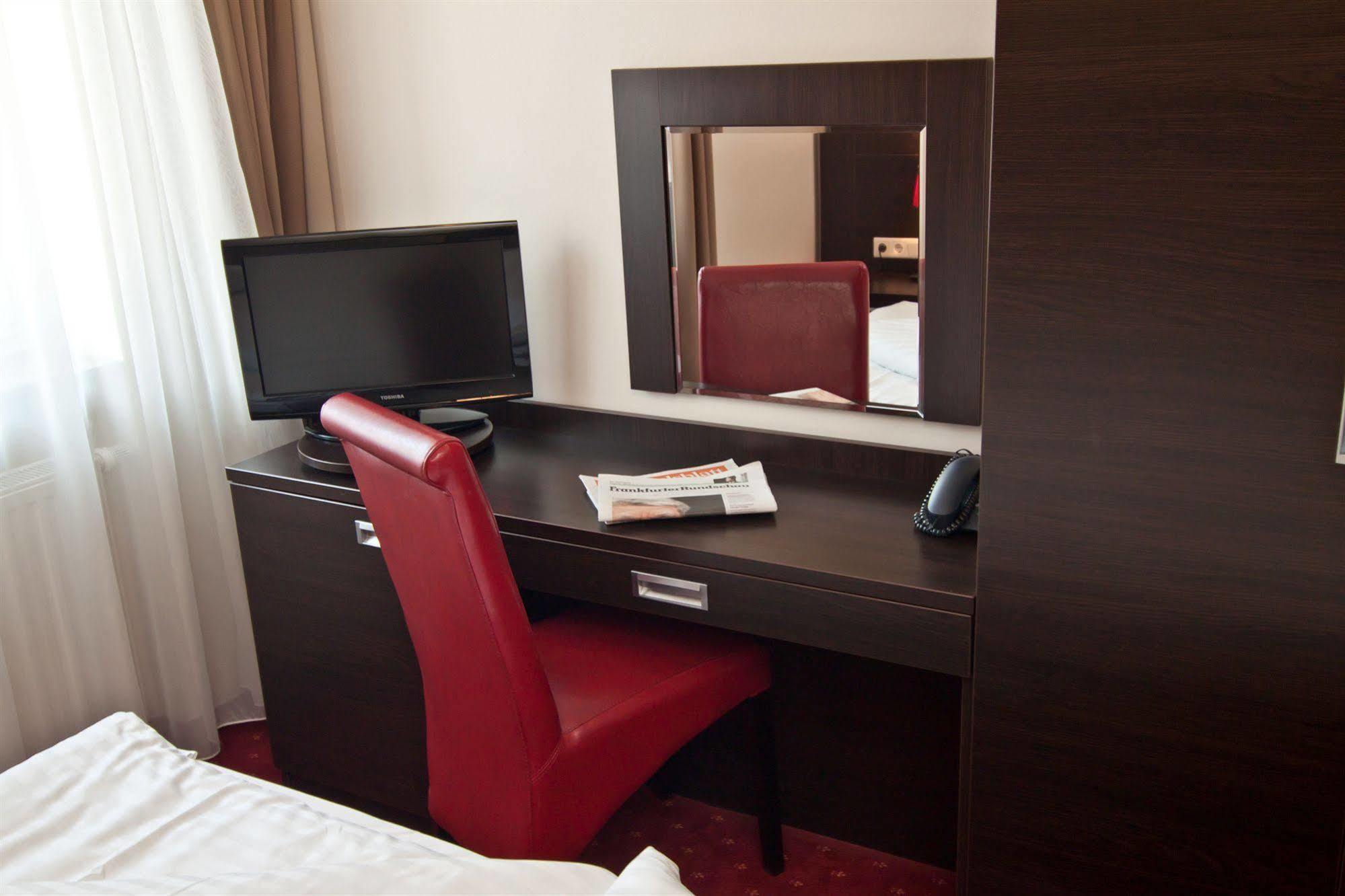 Savoy 3* Hamburg