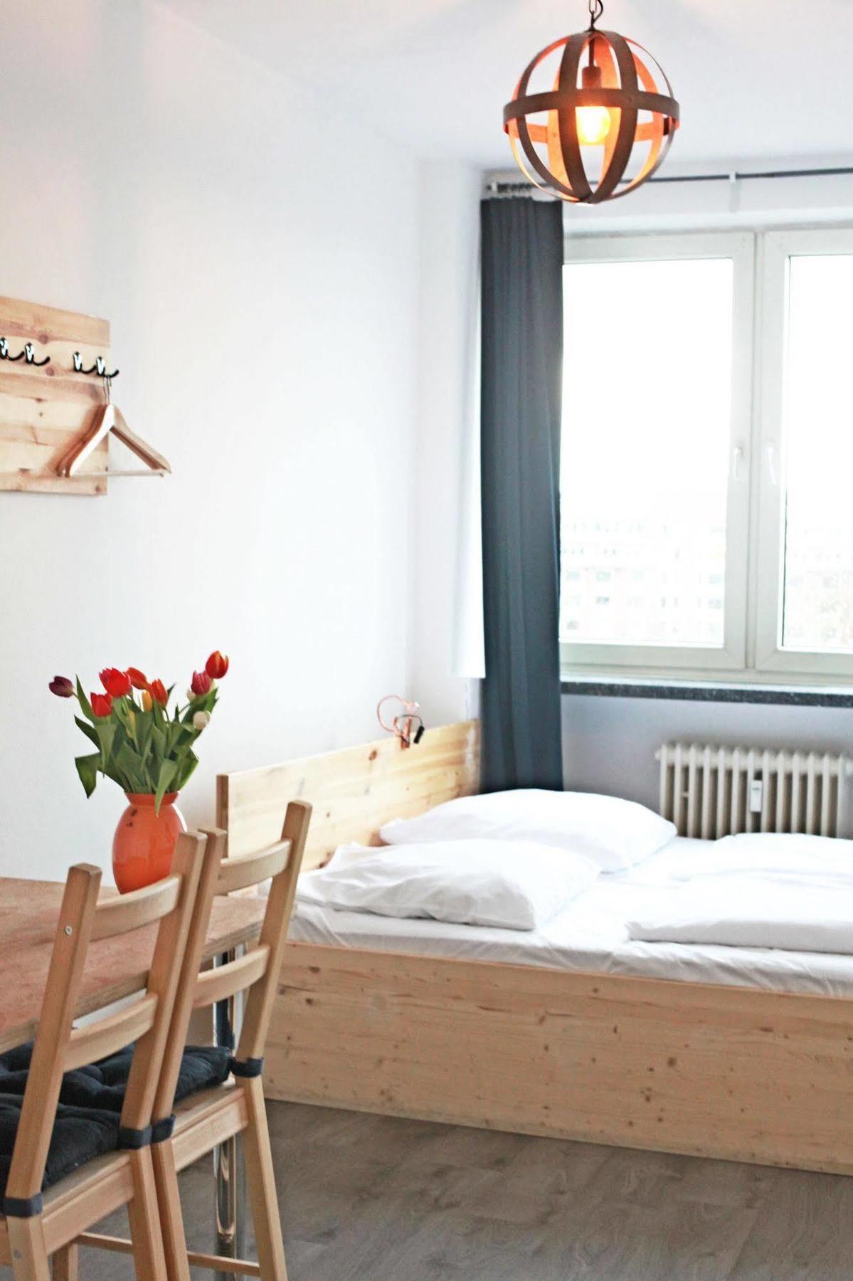 Mac Hostel *