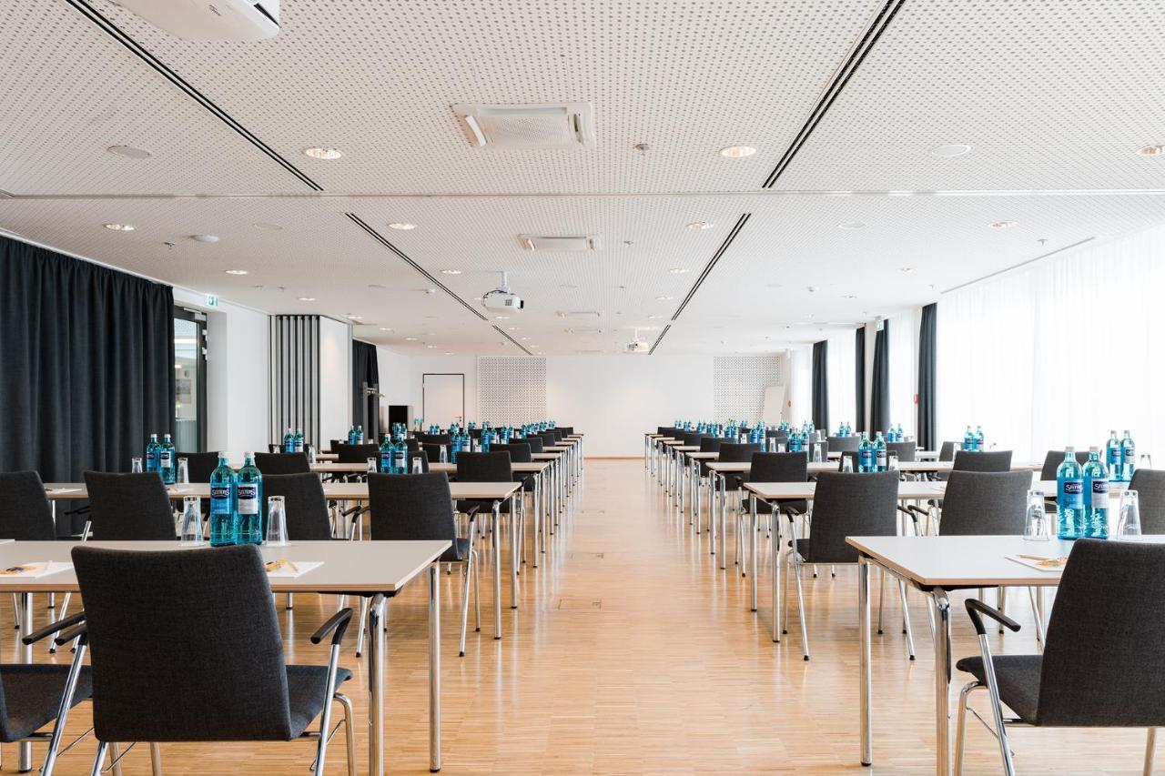 Jufa Hafencity 4*