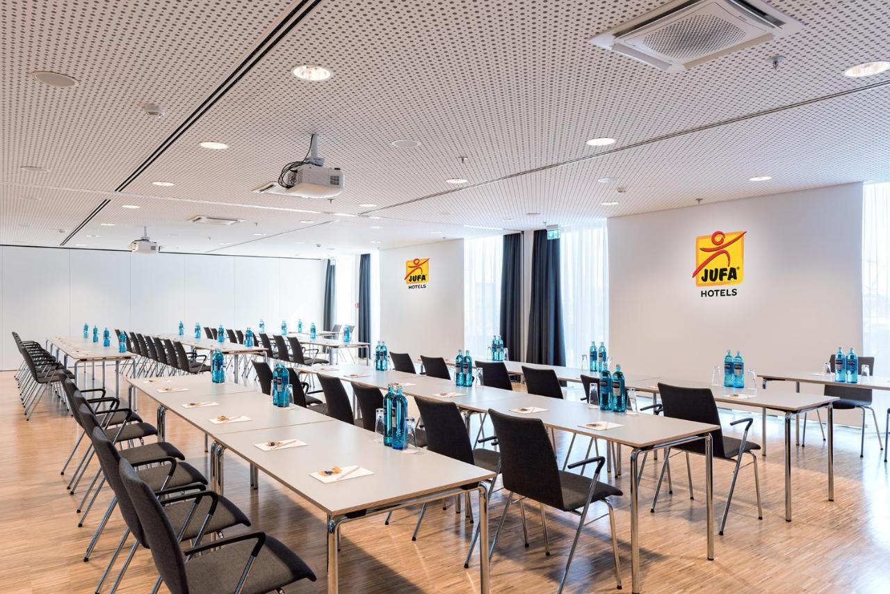 Hotel Jufa Hafencity 4*
