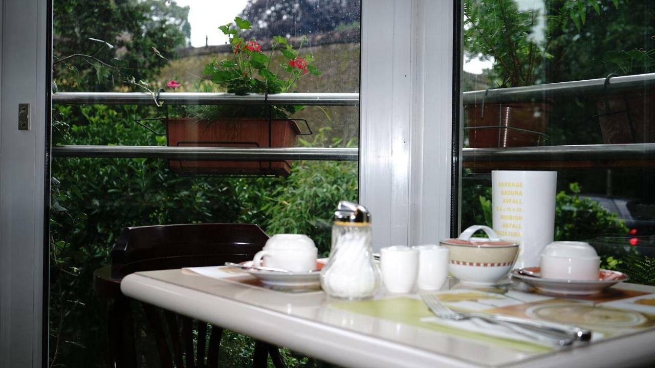Hotel Entree Gross Borstel Garni