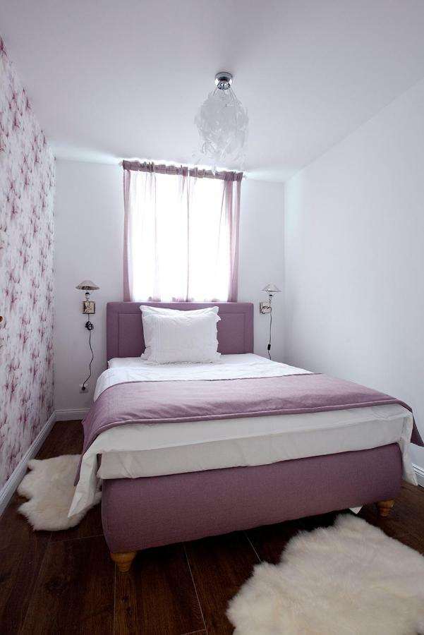 Ellena's Am Uke Appartement *